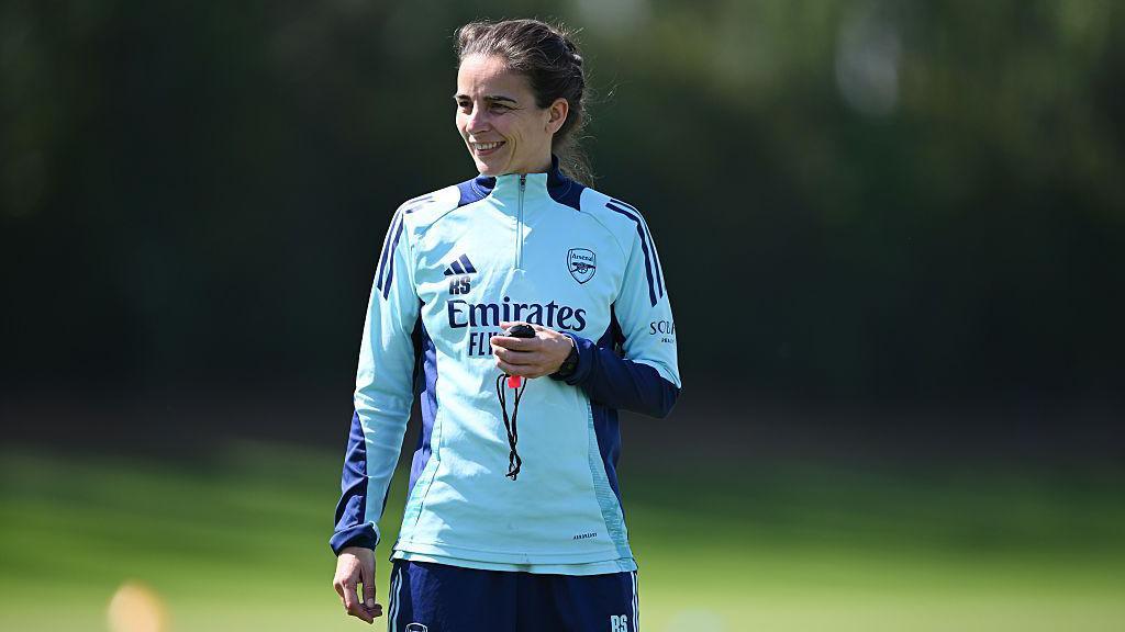 Renee Slegers, entraîneure d'Arsenal
