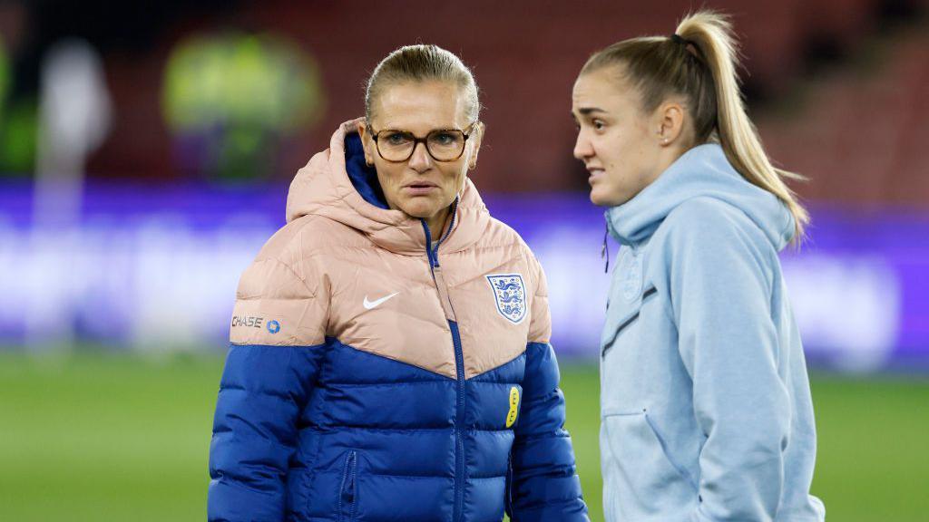 Sarina Wiegman et Georgia Stanway