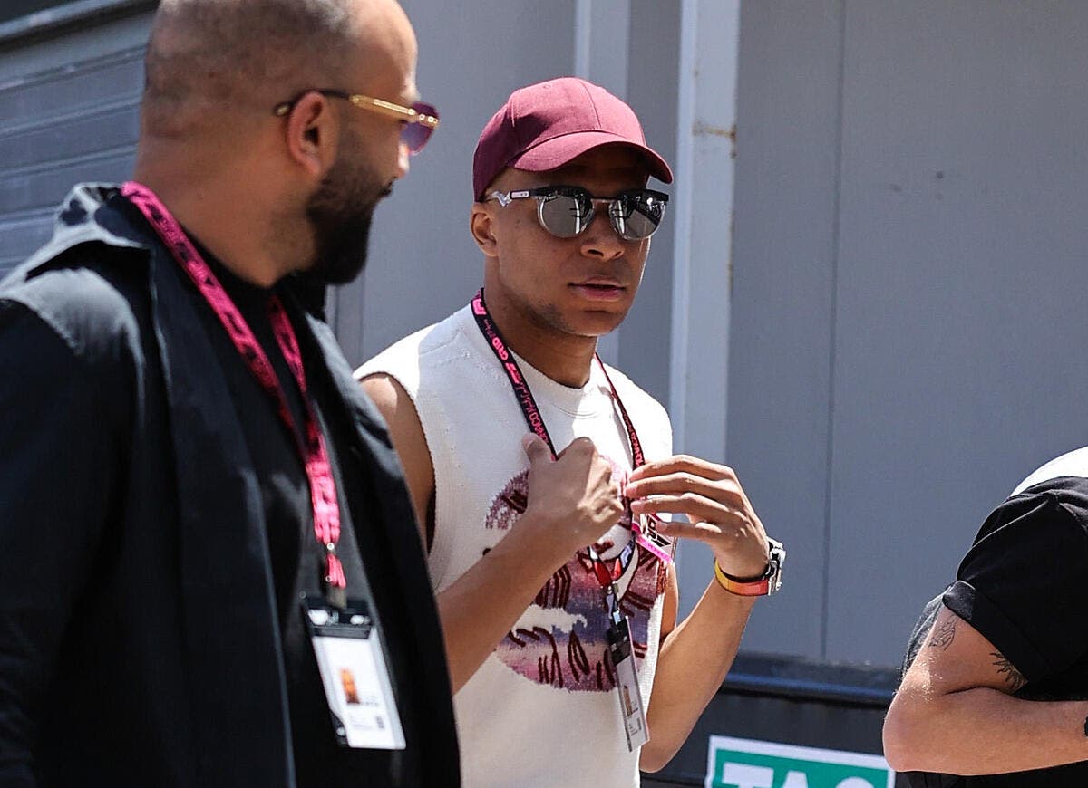 Kylian Mbappé candidat au Ballon d'Or 2024-2025 : analyse et enjeux