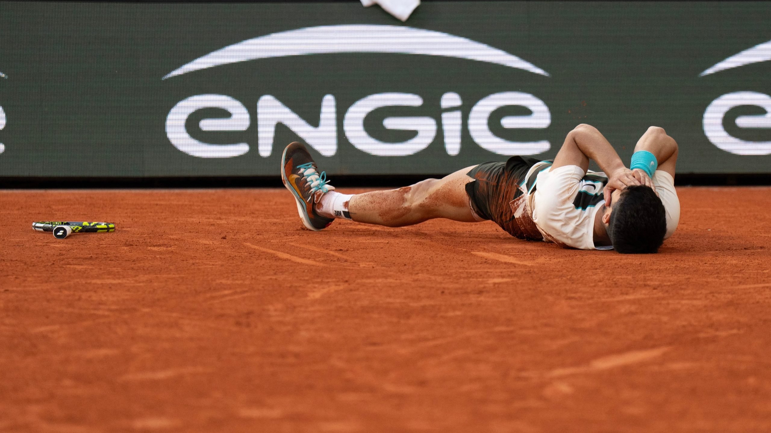 Carlos Alcaraz remporte une finale légendaire à Roland-Garros