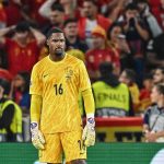 Chelsea propose moins de 20M€ pour Maignan, Milan refuse