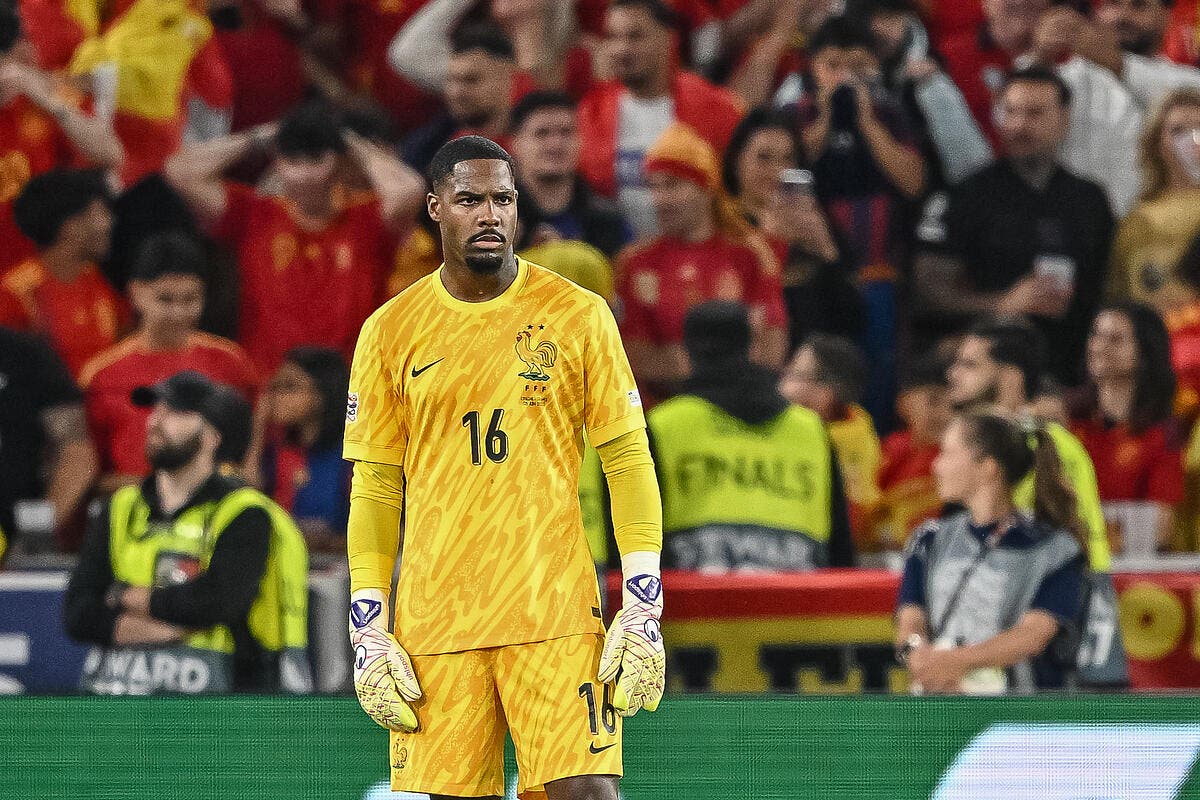 Chelsea propose moins de 20M€ pour Maignan, Milan refuse