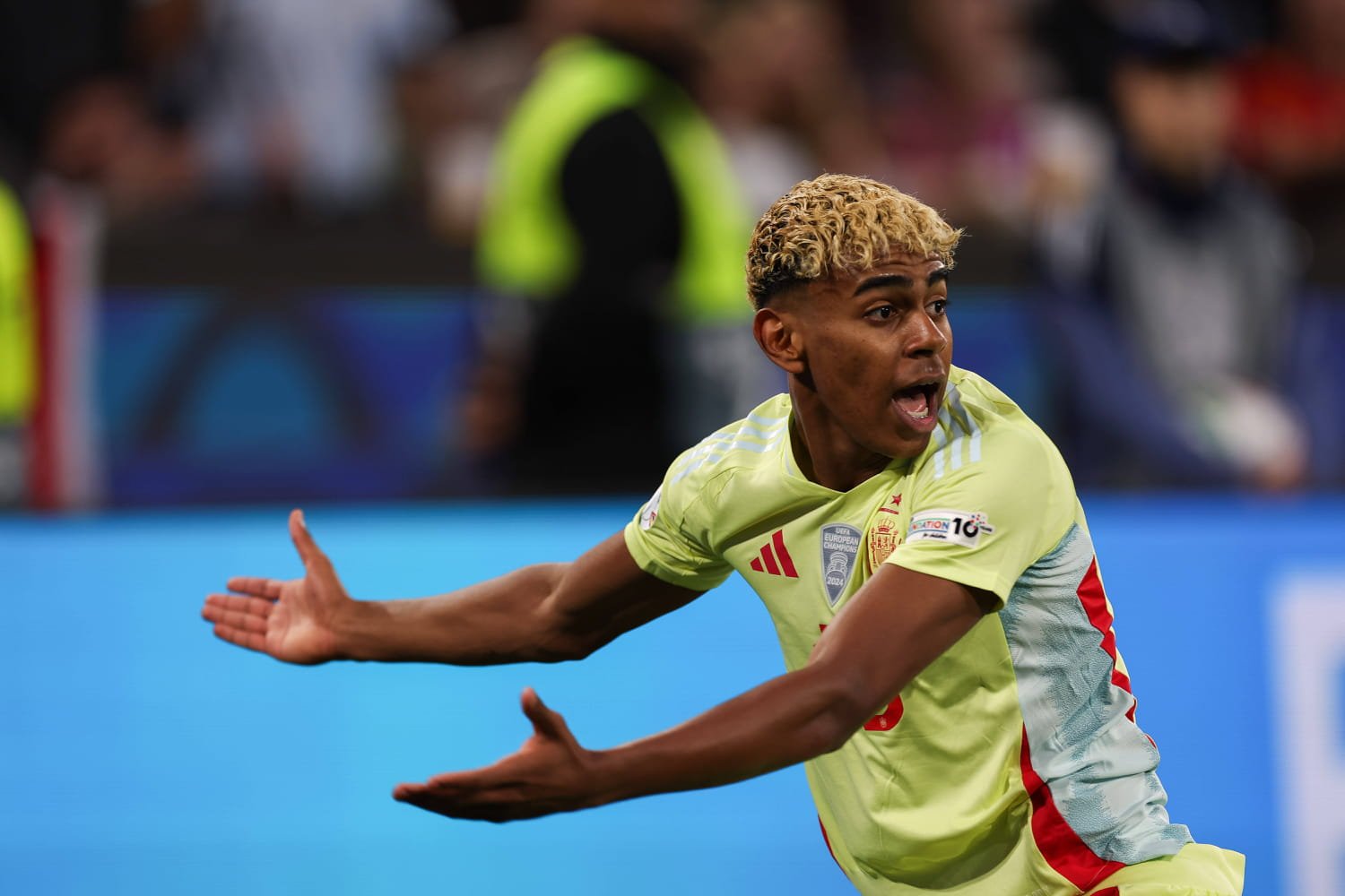 Condamnation d'un mineur pour insultes racistes envers Lamine Yamal