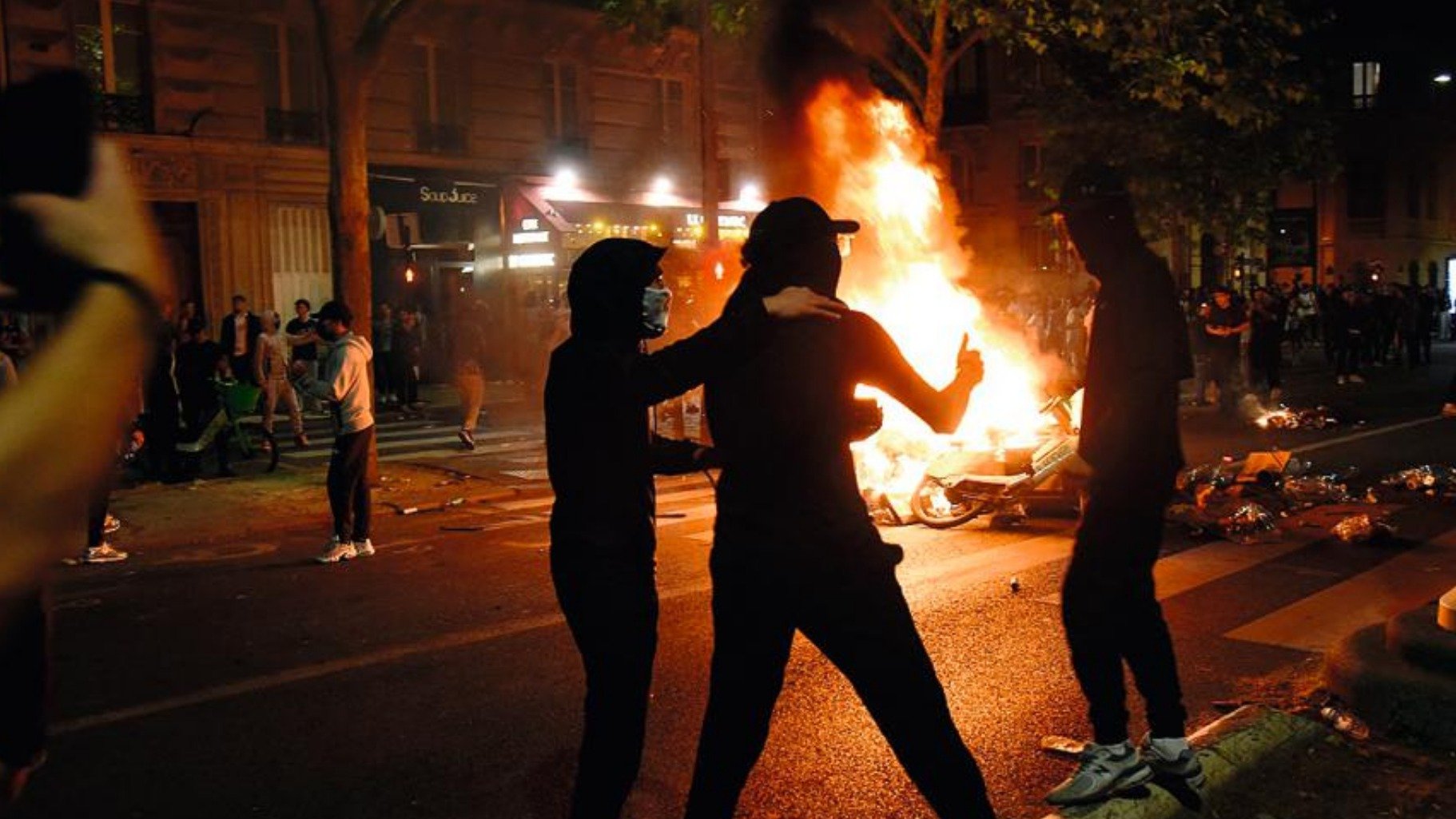 Controverse après la victoire du PSG : déclaration de Clémence Guetté