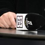 DAZN face à la Ligue 1 : tensions et enjeux pour la diffusion