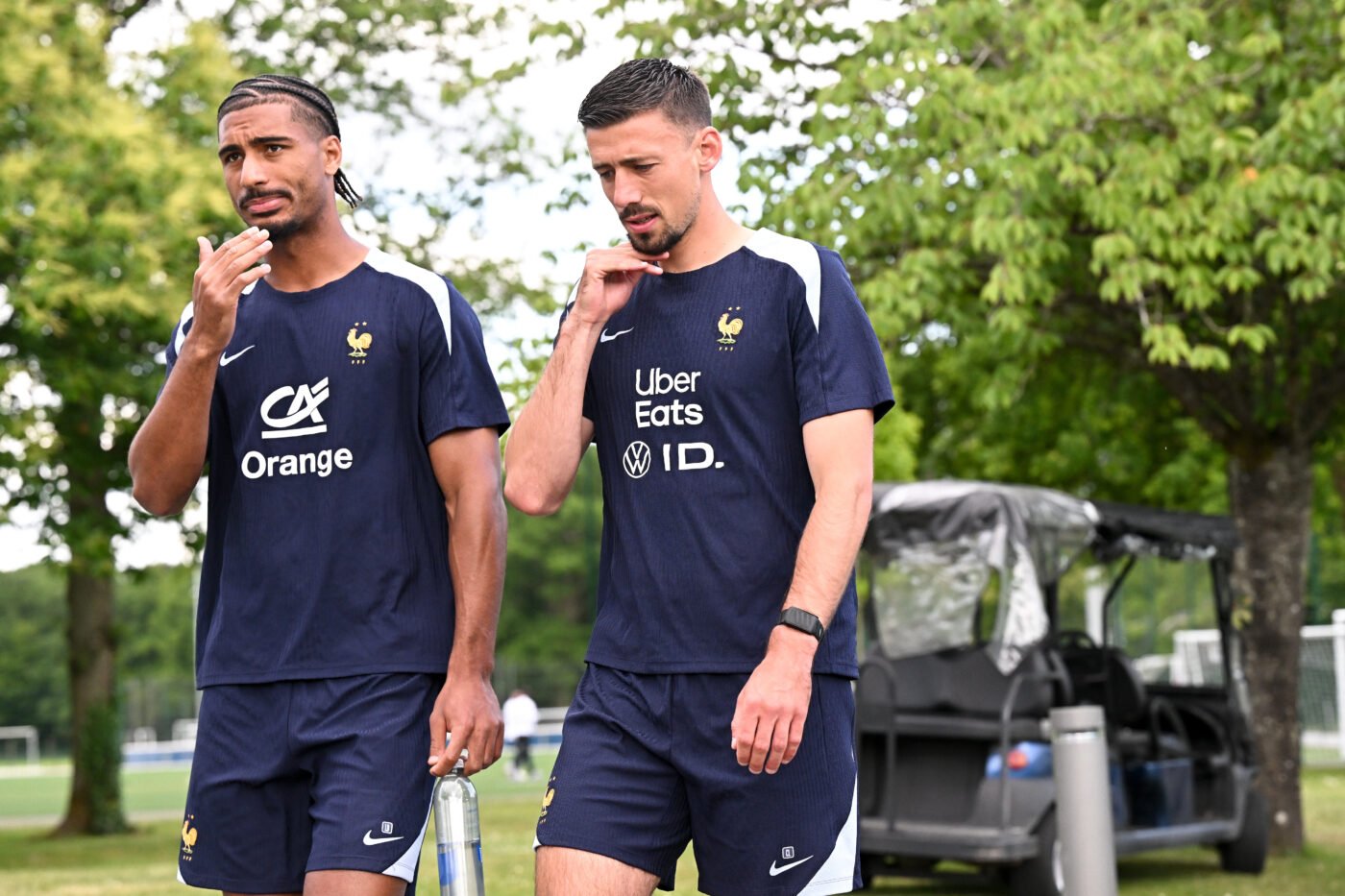 Défense fragile des Bleus face à l'Espagne en Ligue des Nations