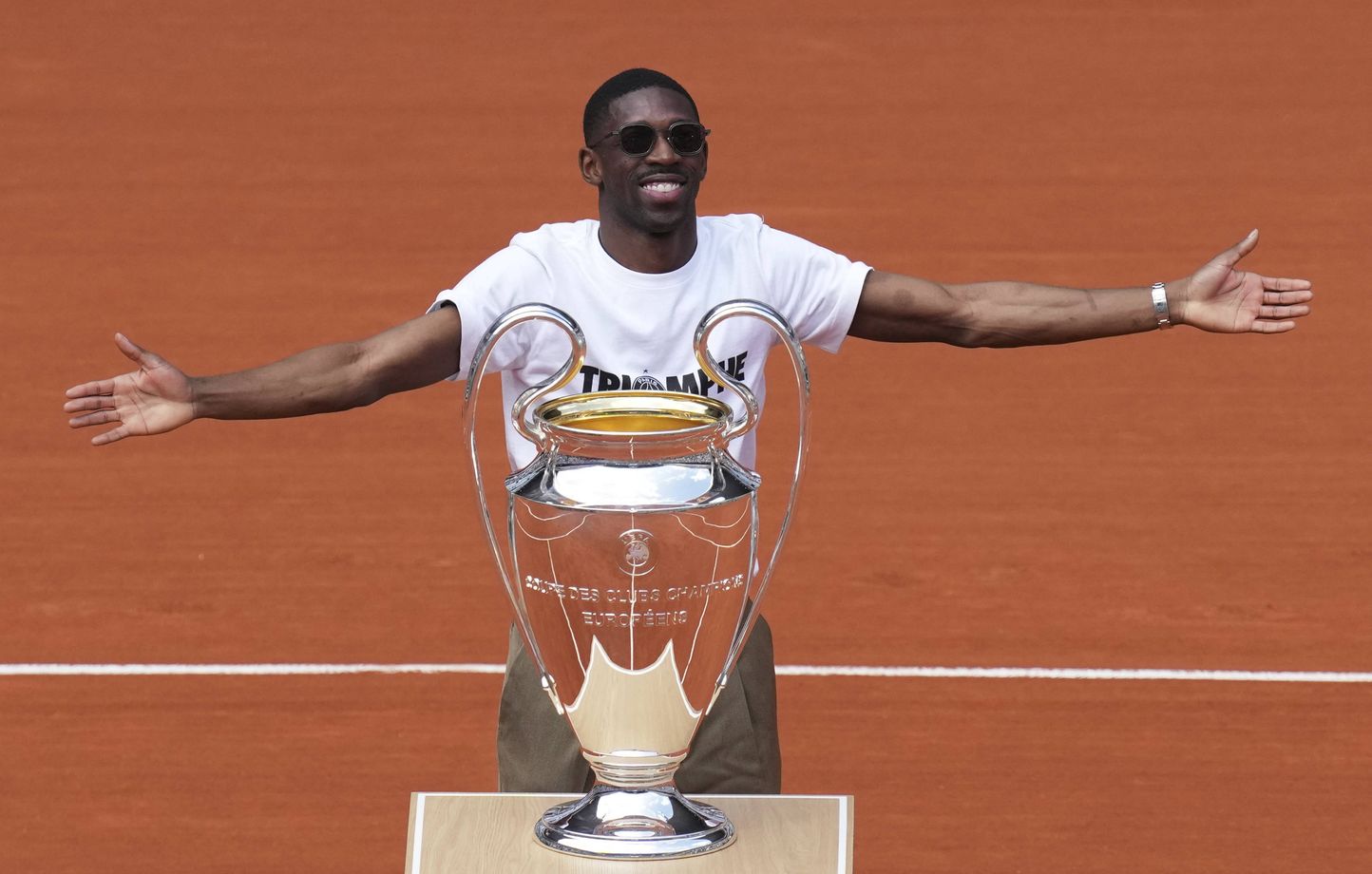 Dembélé, star du PSG, peut-il compromettre la bromance Mbappé en Bleu ?