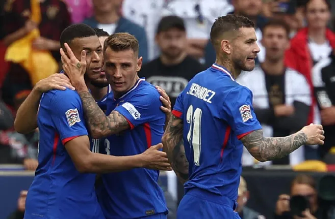 Football : la France s'impose face à l'Allemagne et finit troisième de la Ligue des Nations