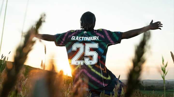 Personnalisation du maillot au festival cet été.