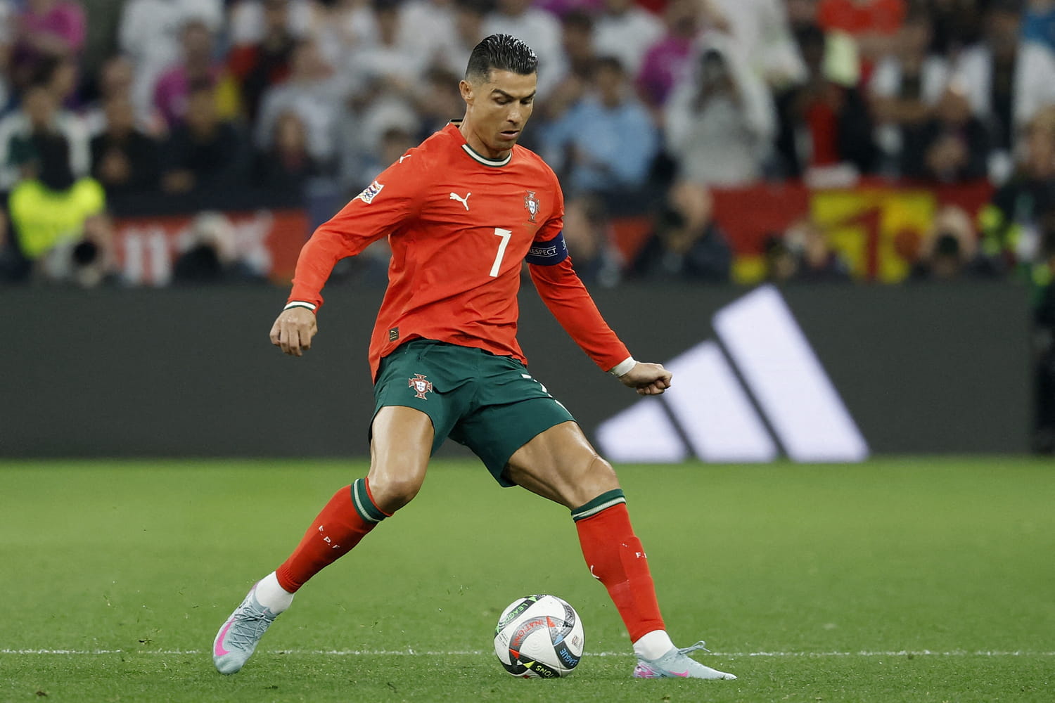 Cristiano Ronaldo entouré de sa famille, sous haute sécurité