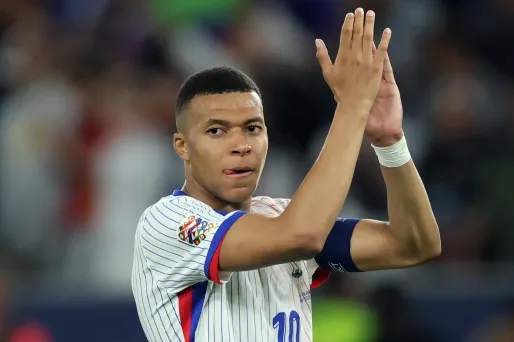 Kylian Mbappé lors d'une conférence de presse avant la Ligue des nations