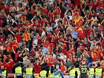 De nombreux supporters espagnols avaient fait le déplacement à Stuttgart, jeudi.