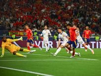 La défense bleue a pris l’eau trop souvent contre Pedri et l’Espagne pour espérer s’imposer.