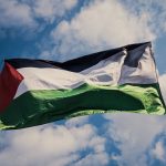Interdiction du drapeau palestinien à Chalon-sur-Saône : enjeux et réactions