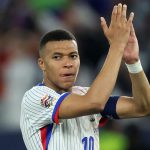 Kylian Mbappé soutient Dembélé pour le Ballon d'Or 2025
