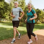 Le cyclisme et la musculation : clés pour préserver votre cerveau