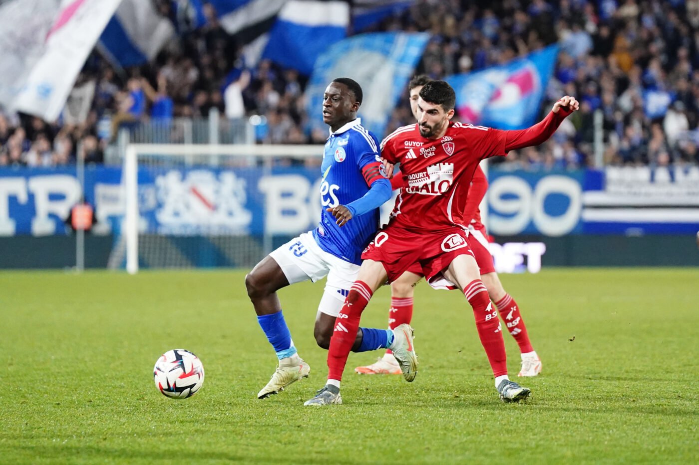 Le mercato en Ligue 1 : un marché sous tension en 2025