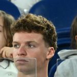 Léon Marchand absent des championnats de France : polémique et explications