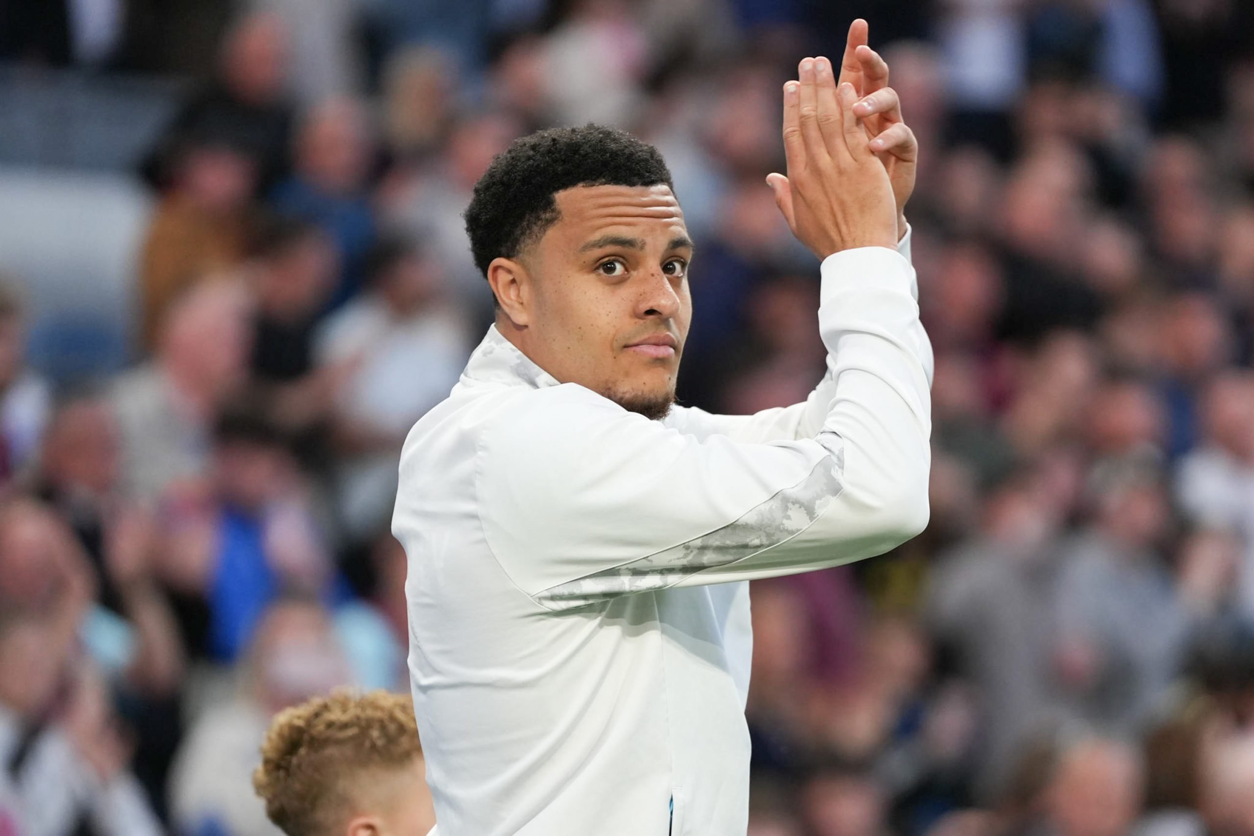 Mercato : CJ Egan-Riley rejoint l’OM pour renforcer la défense