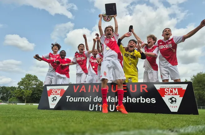 Monaco remporte la BLB Cup à Malesherbes : un tournoi européen de jeunes talentueux