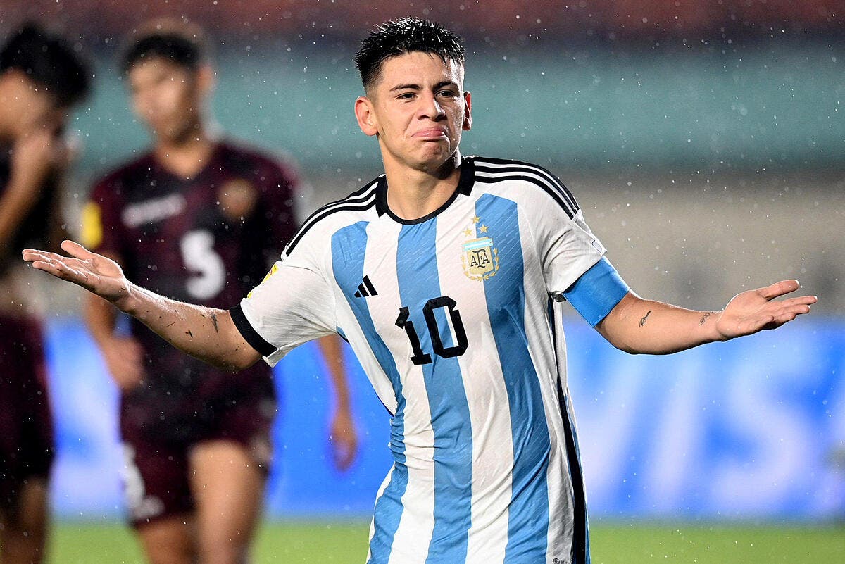 OL : Claudio Echeverri prêté par Manchester City à Lyon pour la saison