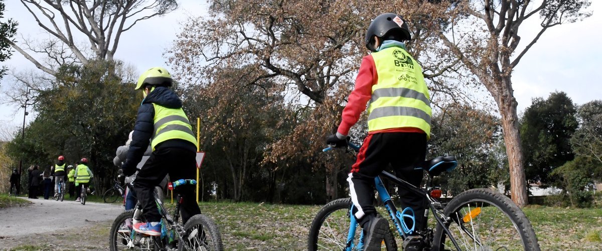 Opération de collecte de vélos à Carcassonne pour le Tour de France