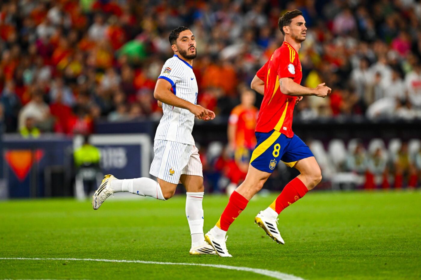 Rayan Cherki brille pour sa première sélection avec l'équipe de France