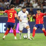 Rayan Cherki, prodige des Bleus, intrigue Manchester City