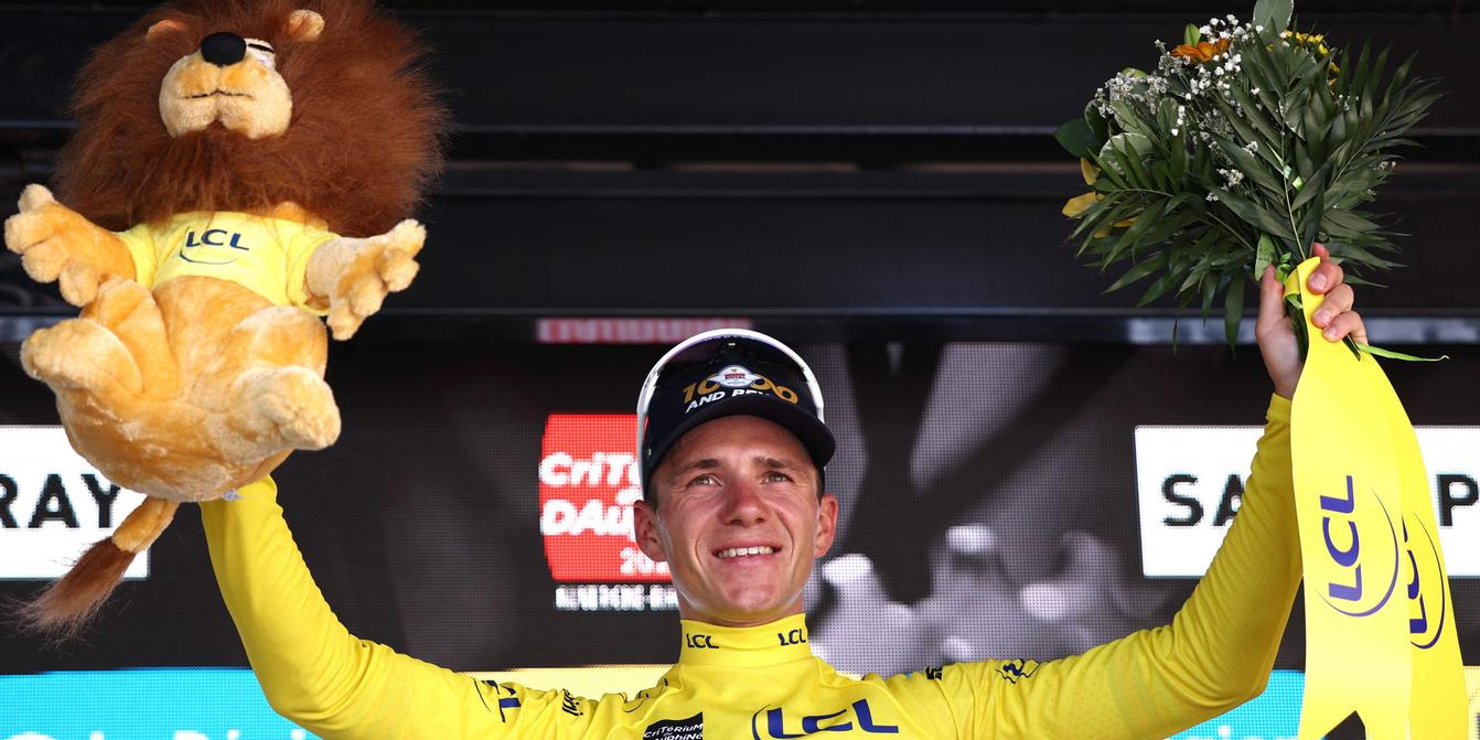 Remco Evenepoel remporte le contre-la-montre du Critérium du Dauphiné