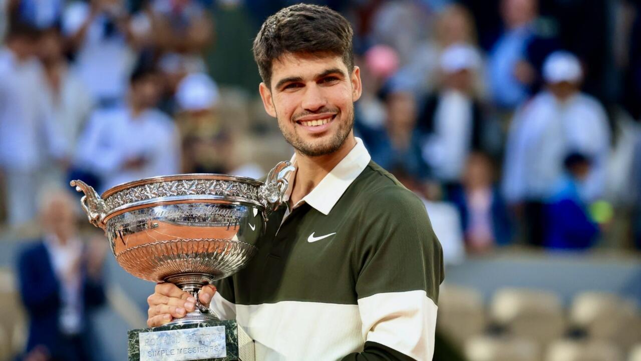 Roland-Garros : Alcaraz conserve son titre face à Sinner en finale marathon