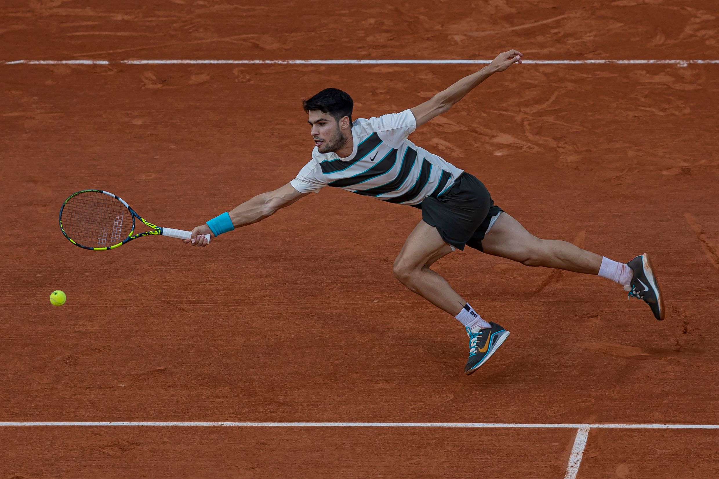 Tennis : Alcaraz impressionne lors d'une finale historique à Roland-Garros