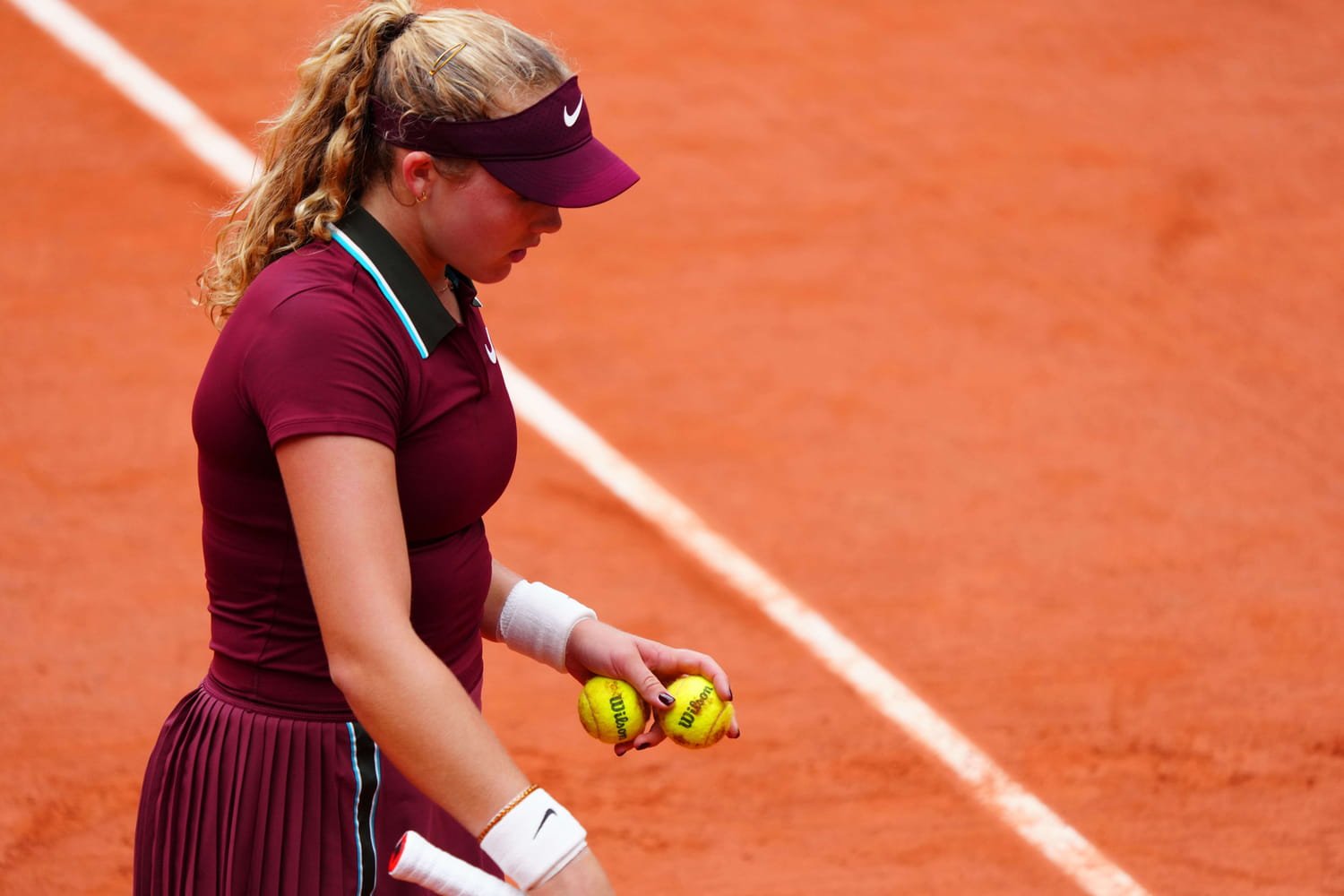 Traumatismes et Sécurité dans le Tennis Féminin : Cas de Mirra Andreeva