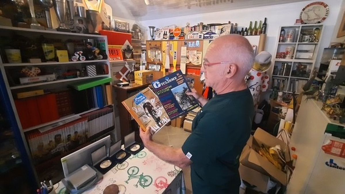Collectionneur passionné de Tour de France à Douai : un univers dédié au cyclisme