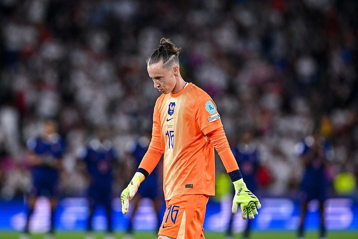 Élimination des Bleues : la haine en ligne dénoncée par la gardienne