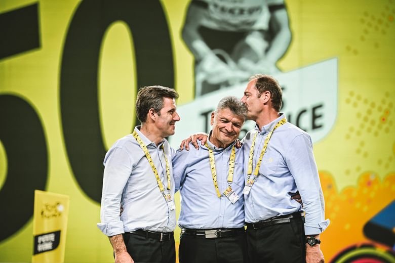 Christian Prudhomme (à droite) avec l’ancien vainqueur du Tour Bernard Thévenet, son allié dans l’organisation.