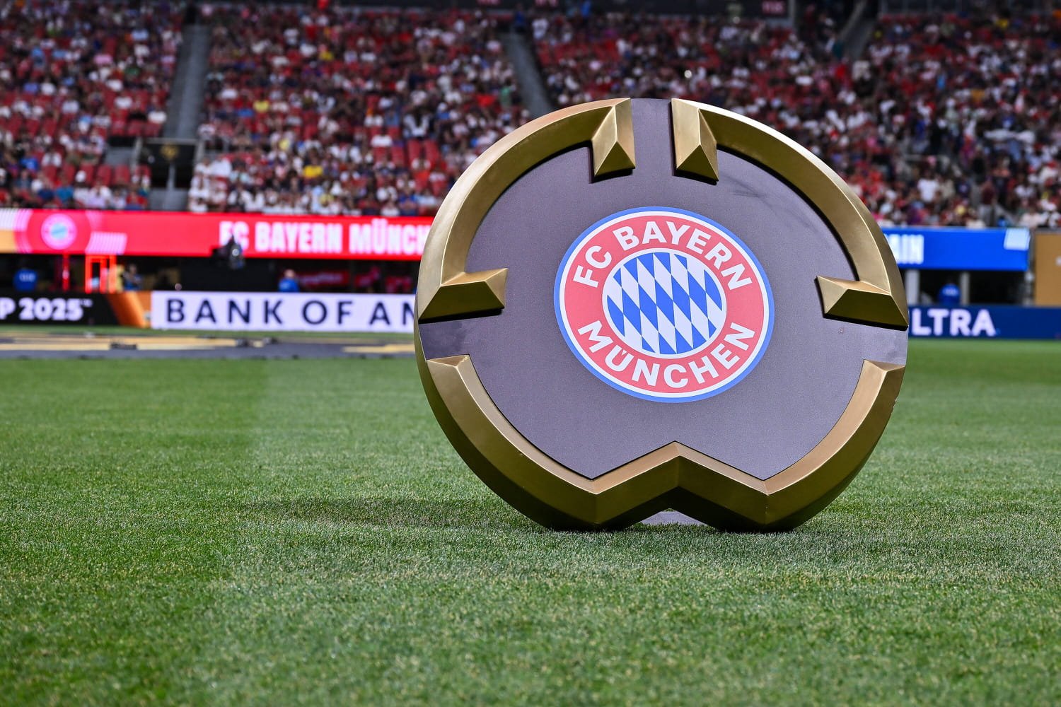 Le Bayern Munich prêt à payer 150 millions d'euros pour 2 renforts