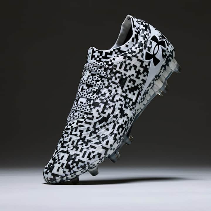 Les crampons Magnetico Elite 5, une pure beauté.