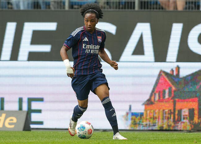 Malick Fofana lors d'un entraînement avec l'Olympique Lyonnais