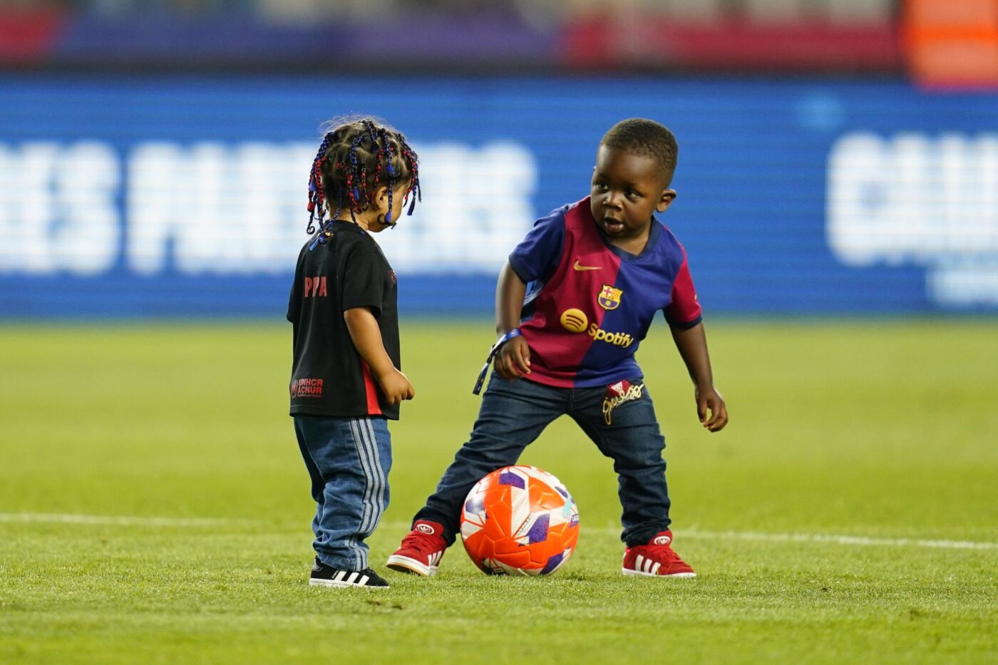Les moments mignons et inattendus dans le football
