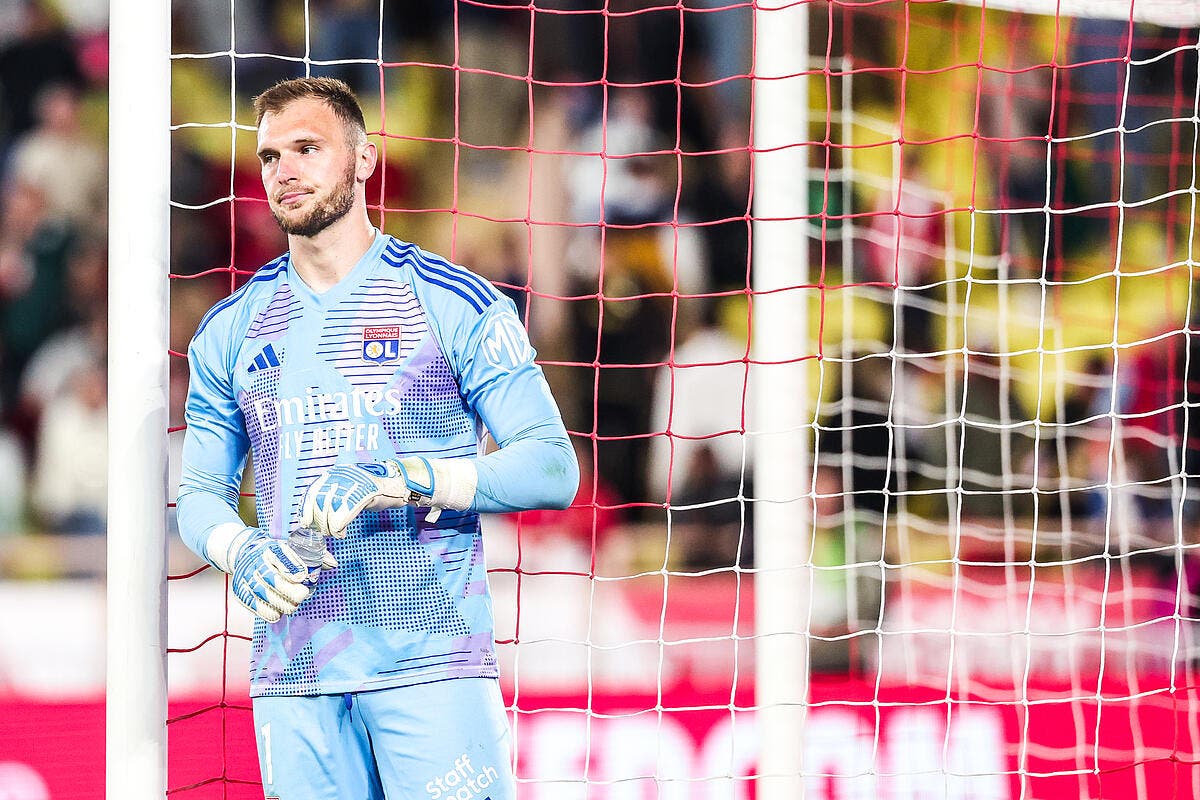 L’OL en crise : Lucas Perri envisage un transfert vers Galatasaray