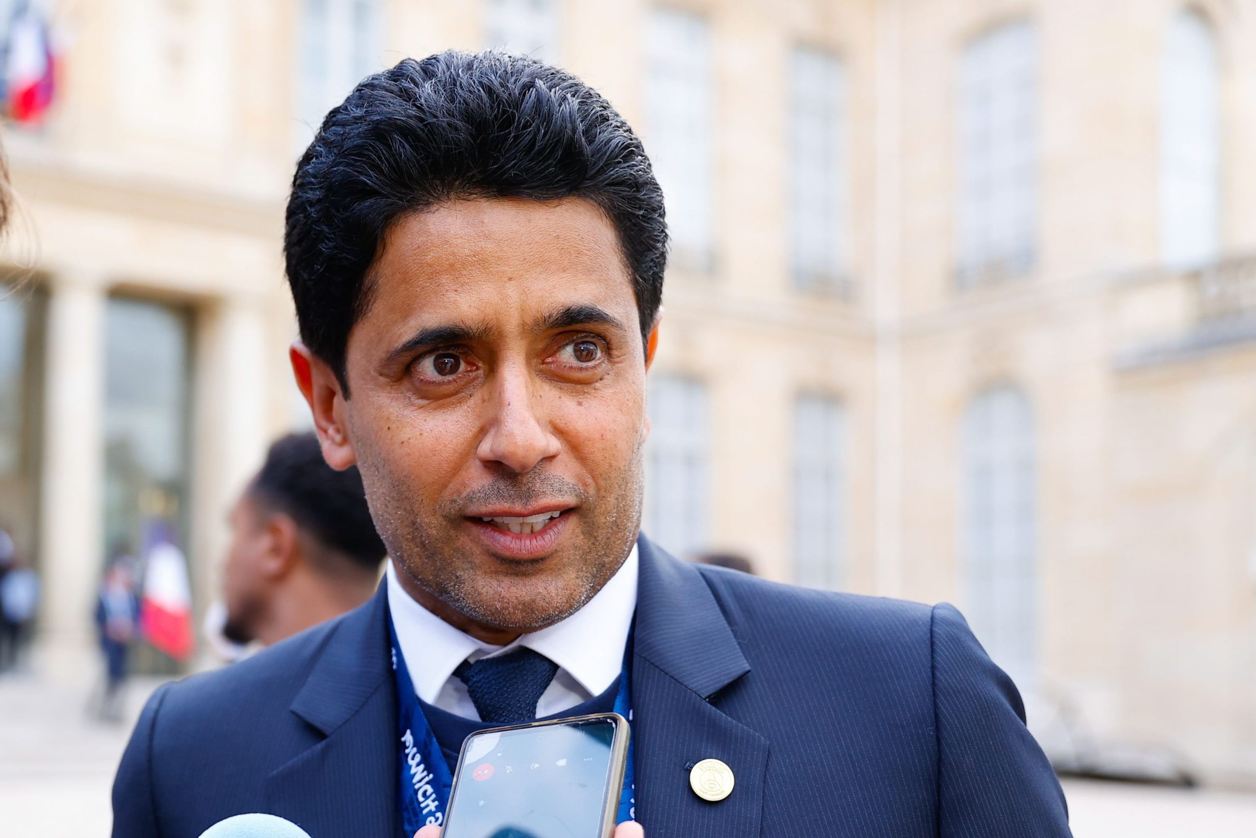 Mercato PSG : Nasser Al-Khelaïfi en action pour Lucas Chevalier