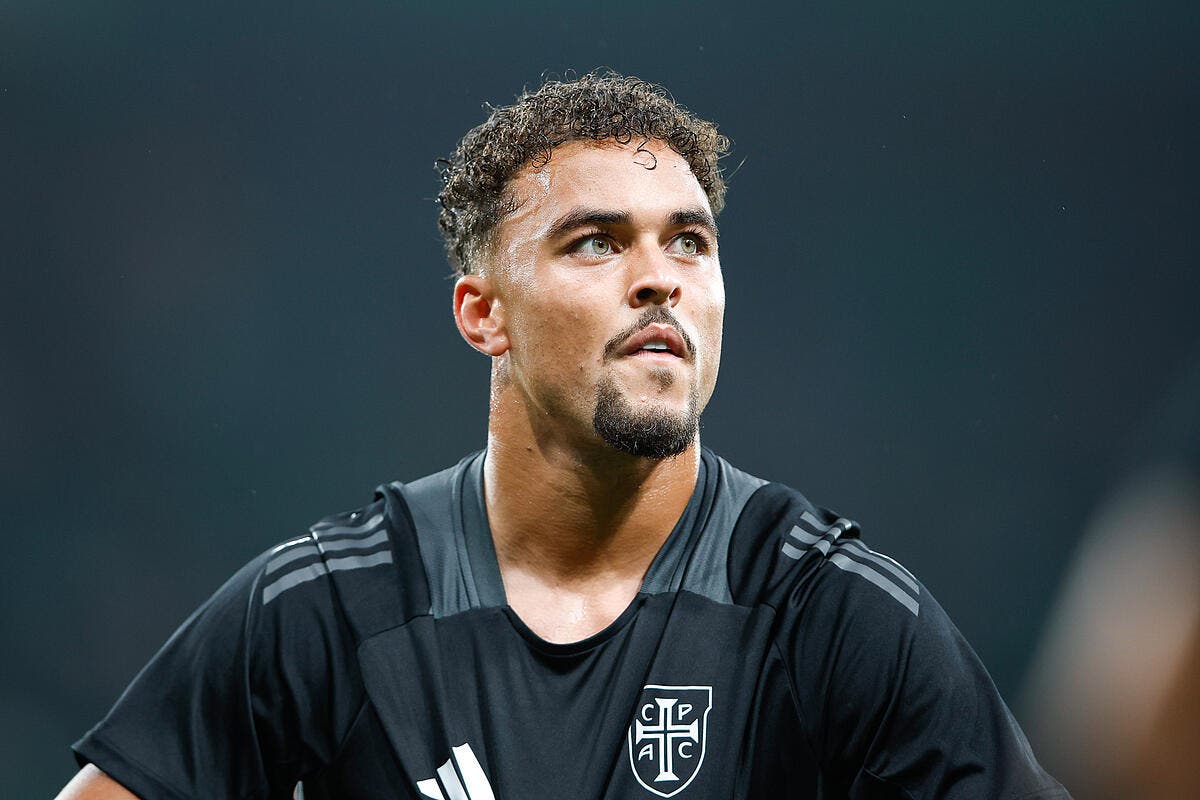 OL : Ruben Kluivert, un pari risqué pour la défense lyonnaise