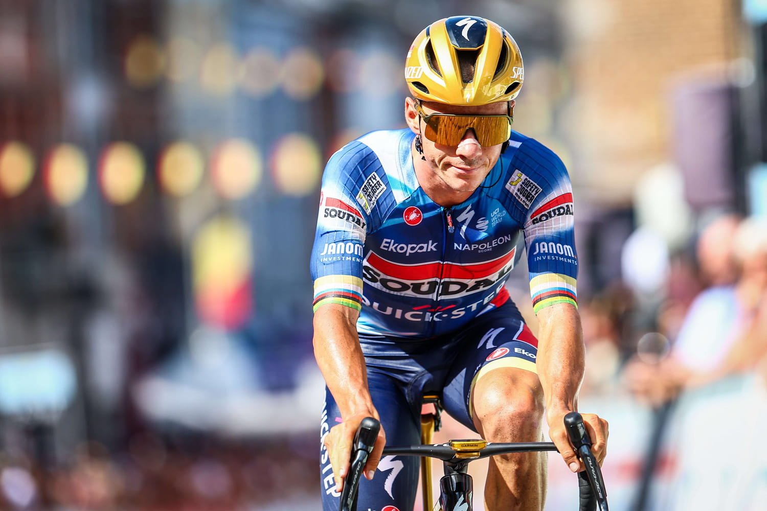 Remco Evenepoel : doit-il changer d'équipe pour briller au Tour 2025 ?