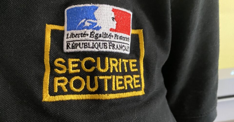 Tour de France 2025 à Pontarlier : sensibilisation à la sécurité routière 🚴‍♂️🚦