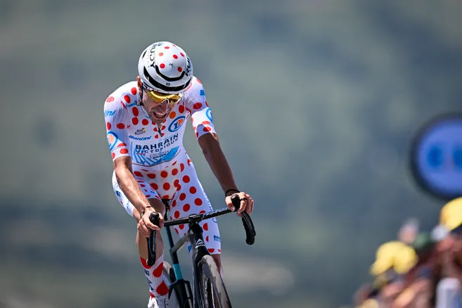 Tour de France : Lenny Martinez brille sur le contre-la-montre de Peyragudes
