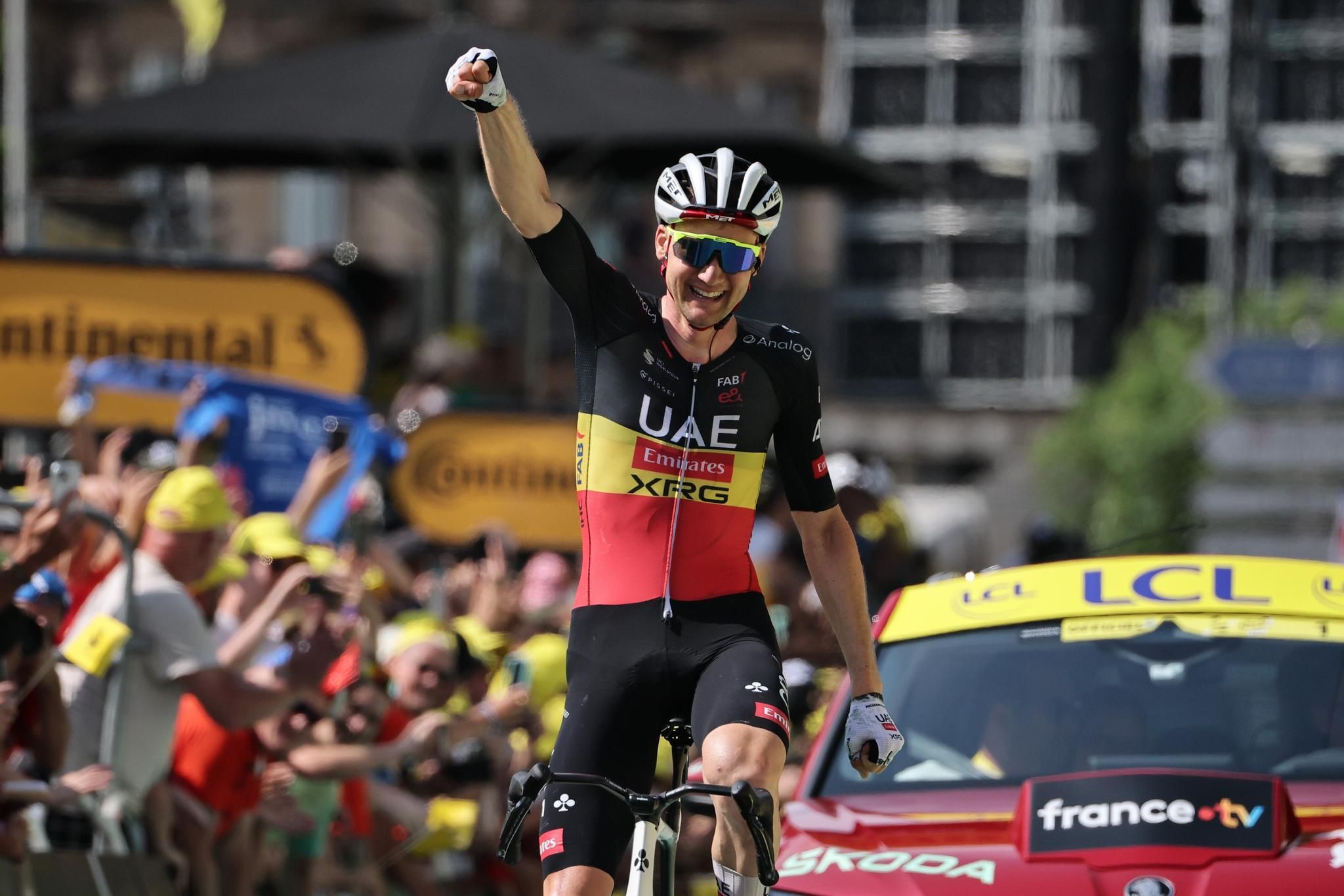 Tour de France : Tim Wellens s'impose à Carcassonne en solitaire