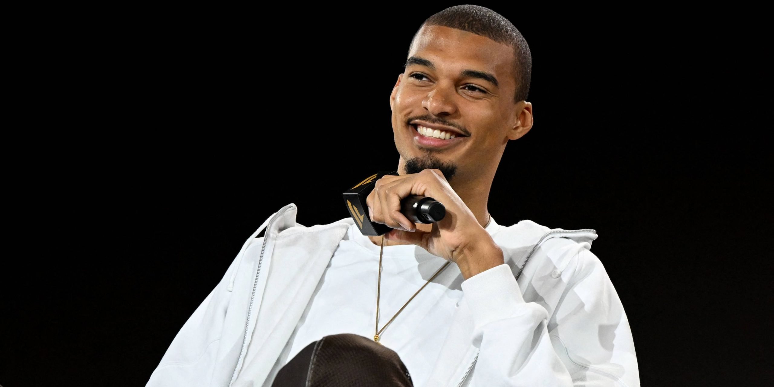 Victor Wembanyama organise son premier tournoi de basket et d'échecs au Chesnay