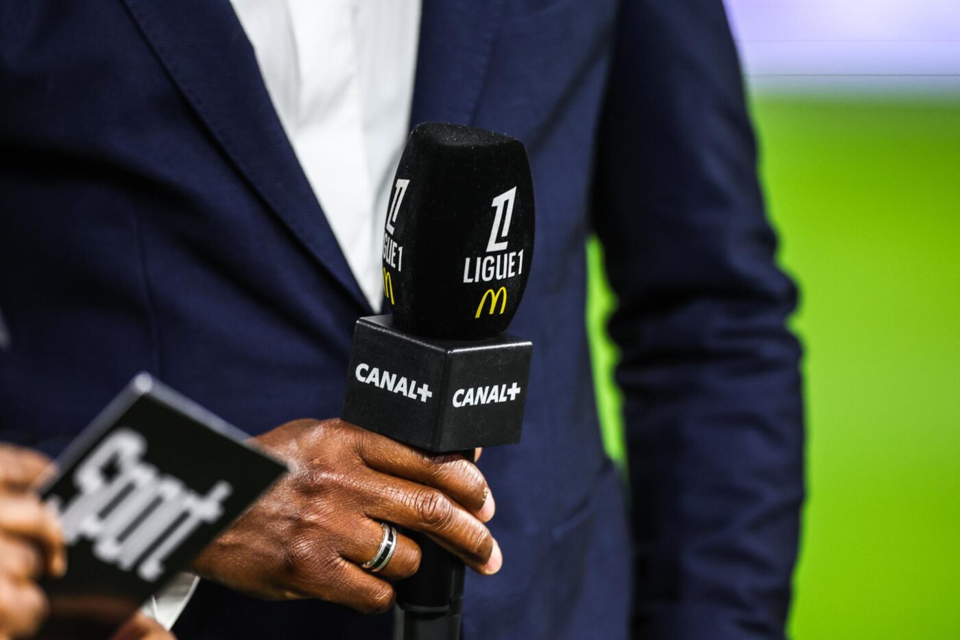 Canal+ et Ligue 1+ : un conflit qui pourrait bouleverser la diffusion du football français