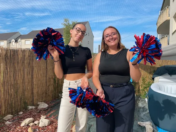 Création d'un groupe de pom-pom girls à Pithiviers : encouragement sportif