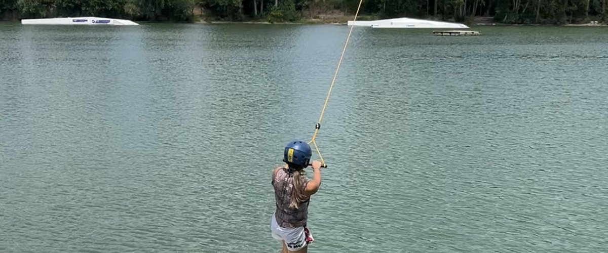 Découverte du téléski nautique de Bram : sensations et convivialité